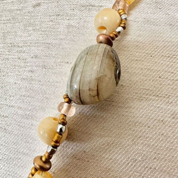 Agate beaded necklace - Picture 12 of 12